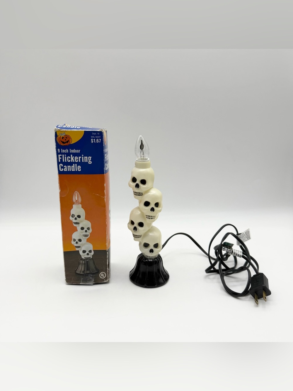 Vintage Halloween Spooky Stacked Skulls Blow Mold 8” Tall Candle Electric Light